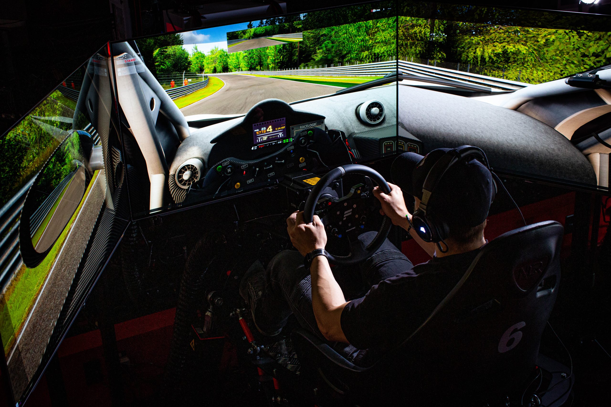 Tinggikan keterampilan balap Anda: pengalaman personalisasi sesi pelatihan 1: 1