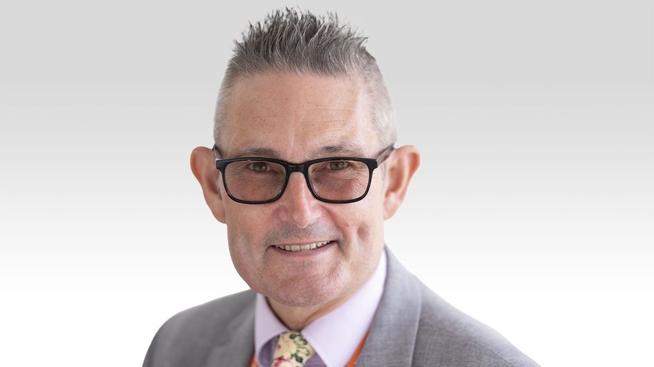 Bergerak seiring waktu – Grand National mungkin telah berubah tetapi begitu pula segalanya